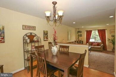 6103 Loriella Park Dr, Fredericksburg, VA 22407 - photo 5