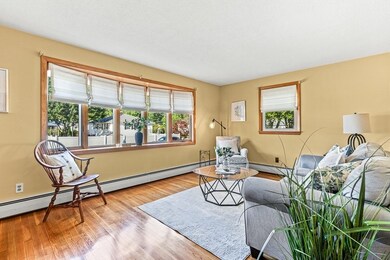 23 Cinderella Cir, Dracut, MA 01826 - photo 4