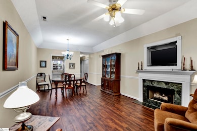 407 W Pointe Dr, Spartanburg, SC 29301 - photo 5