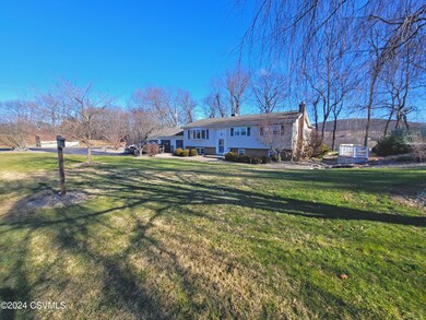 152 E Cardinal St, Lewisburg, PA 17837 - photo 3