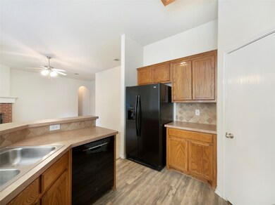 561 Ascot Way, Azle, TX 76020 - photo 4