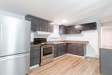 156 Roycrest Dr, Resaca, GA 30735 - photo 4