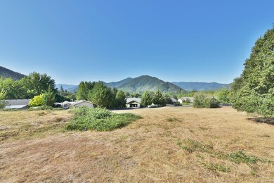 435 Robbins Ave, Rogue River, OR 97537 - photo 7