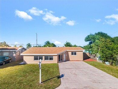 7833 Normandy St, Miramar, FL 33023 - photo 2