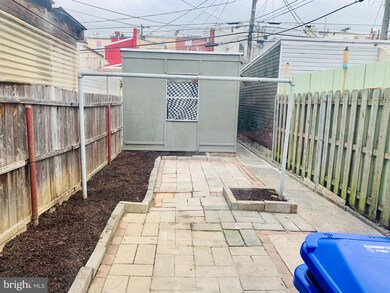 909 Moss St, Reading, PA 19604 - photo 2