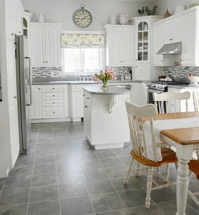 7 Sarah Way, Newton, NH 03858 - photo 3