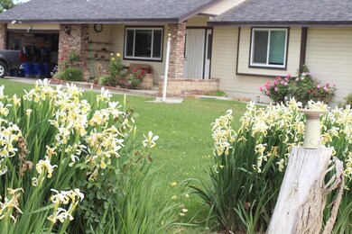 1682 60th St W, Rosamond, CA 93560 - photo 2