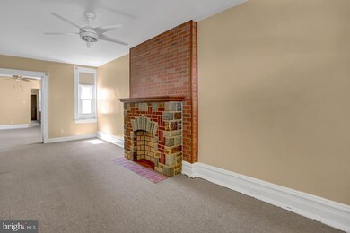 462 W Oley St, Reading, PA 19601 - photo 4