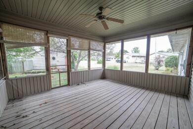 225 Border St, Lincoln, IL 62656 - photo 2