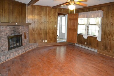 5309 Randleman Rd, Greensboro, NC 27406 - photo 4