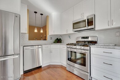 201 Finch Ct, Manalapan, NJ 07726 - photo 7