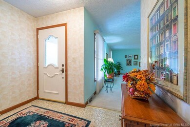 Foyer with tile flooring.