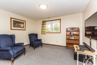 1701 Widman Ln Crookston MN-large-005-11