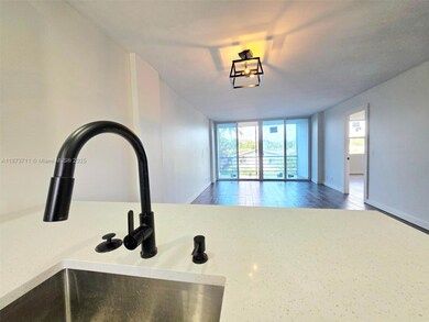 108 Royal Park Dr unit 2H, Oakland Park, FL 33309 - photo 6