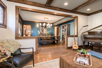 806 N Grove Ave, Oak Park, IL 60302 - photo 6