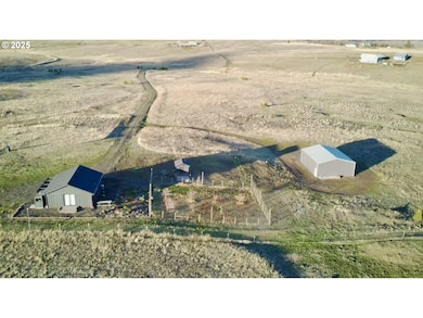 34 Appaloosa Ct, Centerville, WA 98613 - photo 5