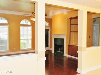 504 Pear living area