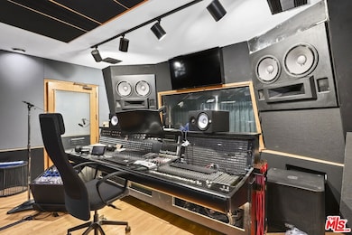 5940 Manola Way, Los Angeles, CA 90068 - photo 7