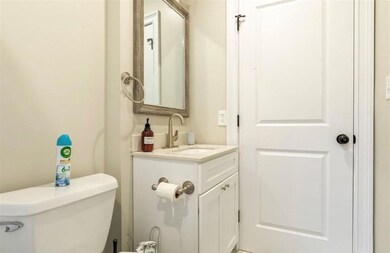 33 N Margin St, Boston, MA 02113 - photo 4