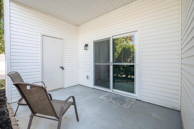 6150 Harbour Pointe unit 101-103