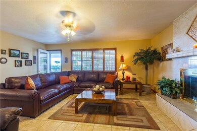 10408 Schwood Dr, El Paso, TX 79925 - photo 6