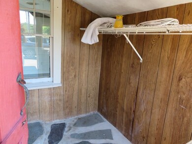 713 Russells Mills Rd unit Rear, South Dartmouth, MA 02748 - photo 3