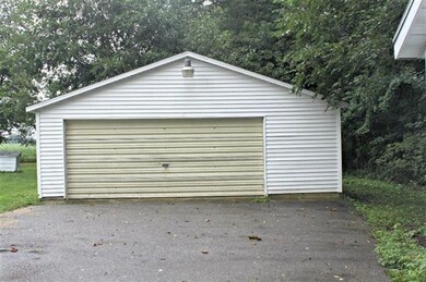 925 Baums Bridge Rd, Kouts, IN 46347 - photo 2