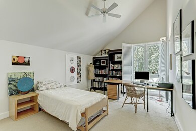 7627 River Point Dr, Houston, TX 77063 - photo 7