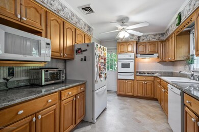 05_248MatawanAve_5_Kitchen_HiRes