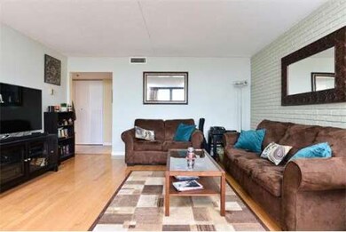 Weymouthport unit T31A, North Weymouth, MA 02191 - photo 4