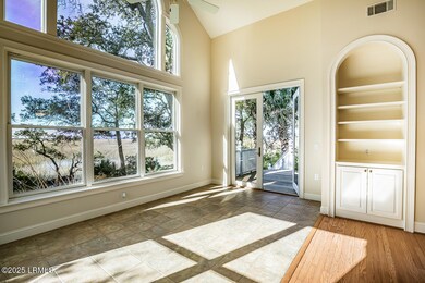 7 Carolina room
