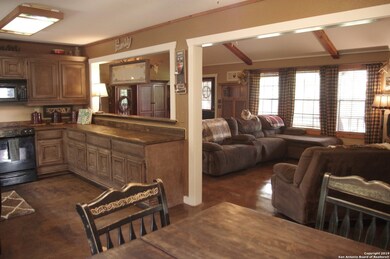 1002 County Road 242, Hondo, TX 78861 - photo 4