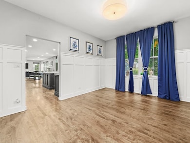 210 Woodford Rd, Oswego, IL 60543 - photo 6