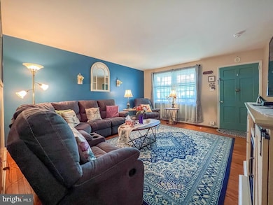 17 Franklin Ave, Flourtown, PA 19031 - photo 2