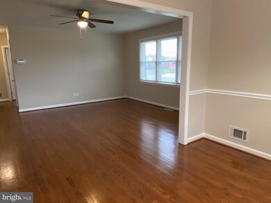 323 S Dupont Rd, Newport, DE 19804 - photo 7