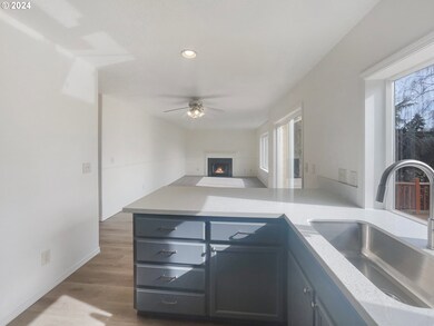 14882 SE Covington Rd, Clackamas, OR 97015 - photo 7