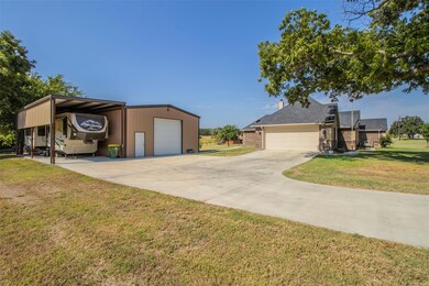 116 Lucy Kirk Ln, Springtown, TX 76082 - photo 2