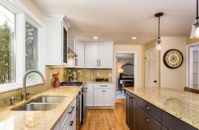 5 Crestview Dr, Southborough, MA 01772 - photo 6