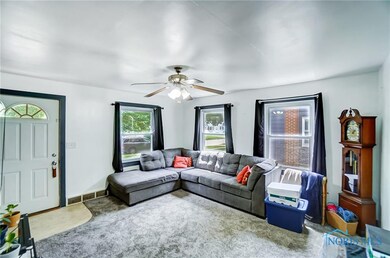 806 Carnahan Ave, Findlay, OH 45840 - photo 7