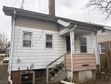 3604 Pennington Rd, Cleveland, OH 44120 - photo 5