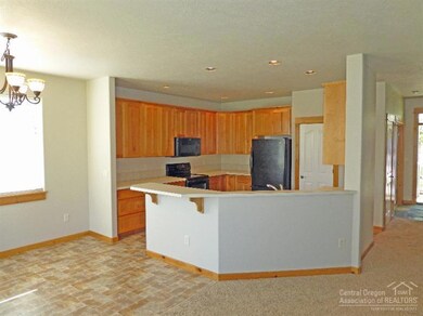 1445 NW Teak Ct, Redmond, OR 97756 - photo 5