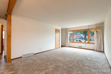 1818 E Ave D-6