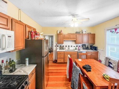 70 Line St unit 2, Somerville, MA 02143 - photo 3