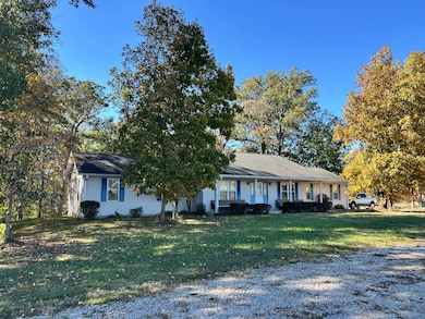 5272 Red Hills Ln, Sumner, IL 62466 - photo 4