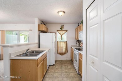 3756 Verde Gardens Cir, Jacksonville, FL 32218 - photo 4