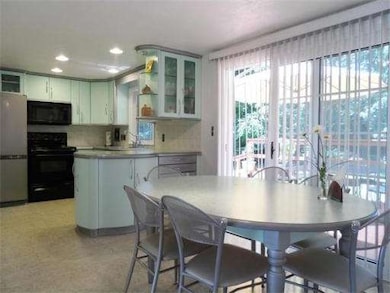 17 Leonard Rd, Sharon, MA 02067 - photo 3