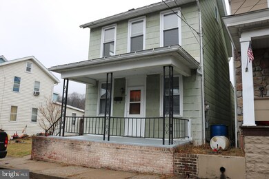 411 Elizabeth St, Williamstown, PA 17098 - photo 2