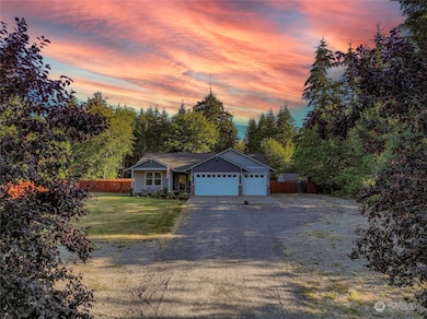 14027 Rainier View Ln SE, Yelm, WA 98597 - photo 2