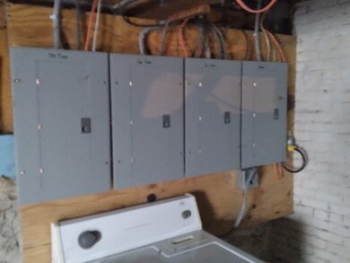 11 Larch St, Worcester, MA 01609 - photo 7