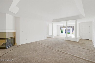 Living Area facing Dining